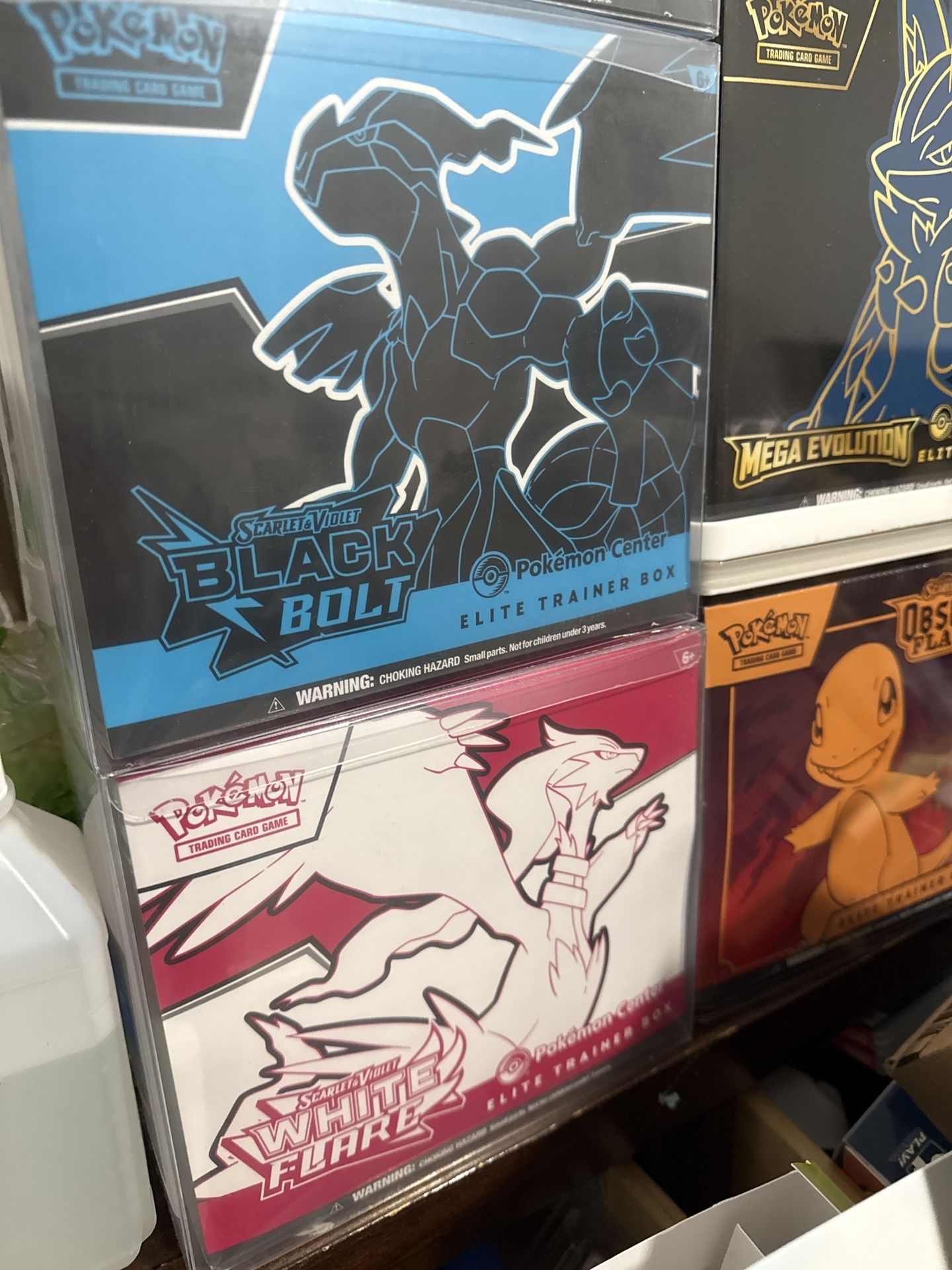 Pokemon Center White Flare /black Bolt Etb