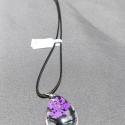 Resin Flower Necklace 