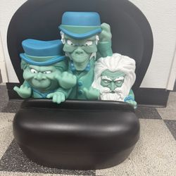 Disney Haunted Mansion Hitchhiking Ghosts in Doom Buggy 19.5" Light-Up Figure