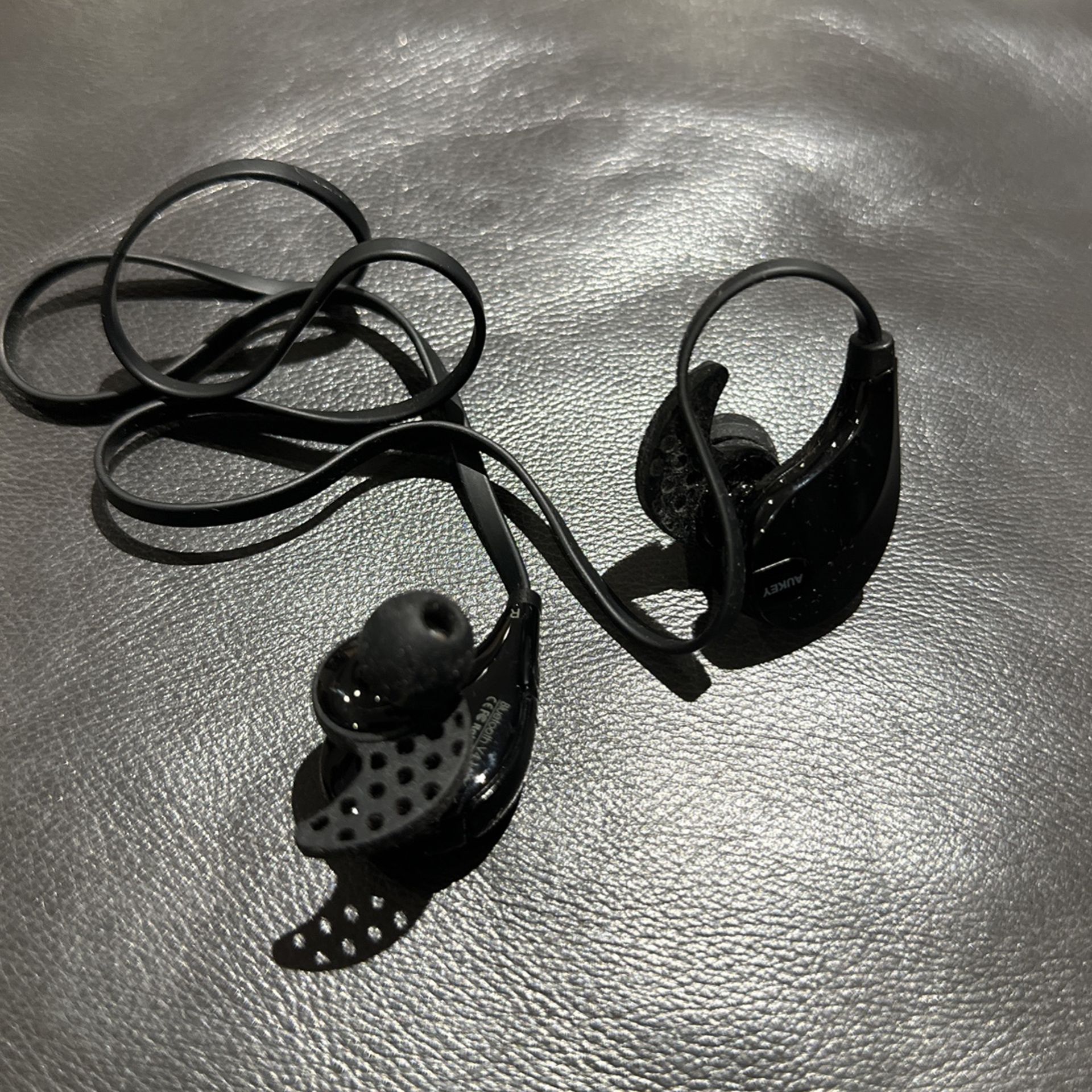 Baker Bluetooth Headphones