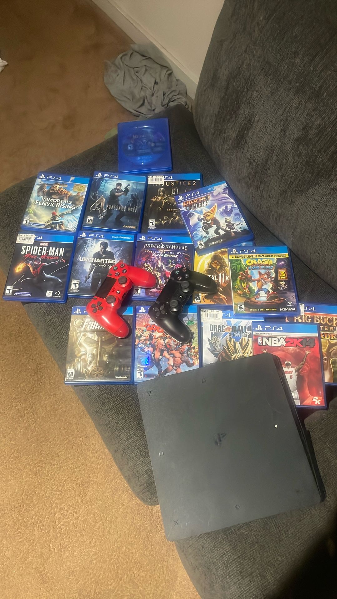 PS4 With Games 2 Remotes And Atari Emulator 