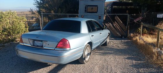 2001 Ford crown victoria