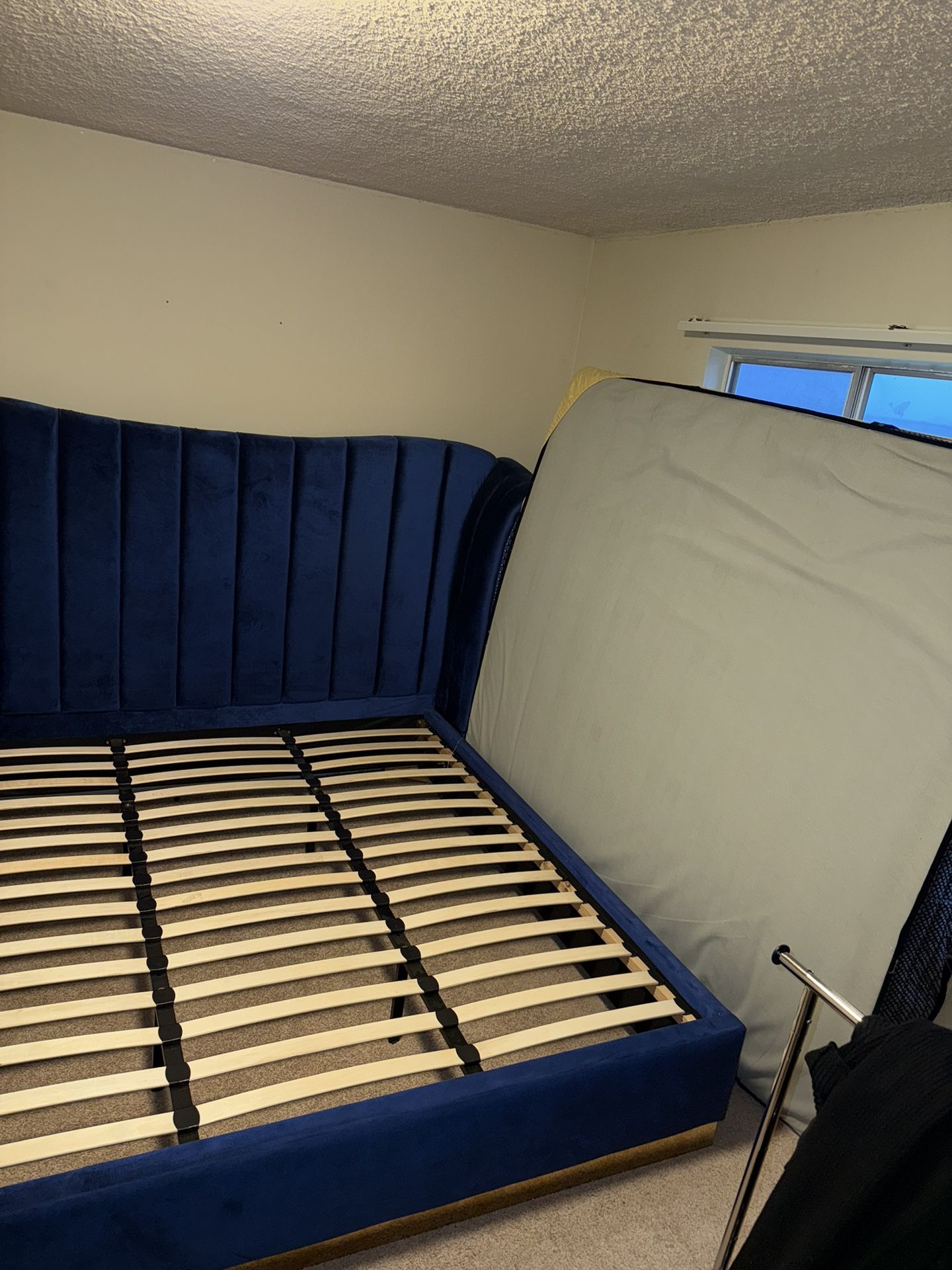 BED FRAME KING SIZE BED FRAME LIKE NEW VELVET $500