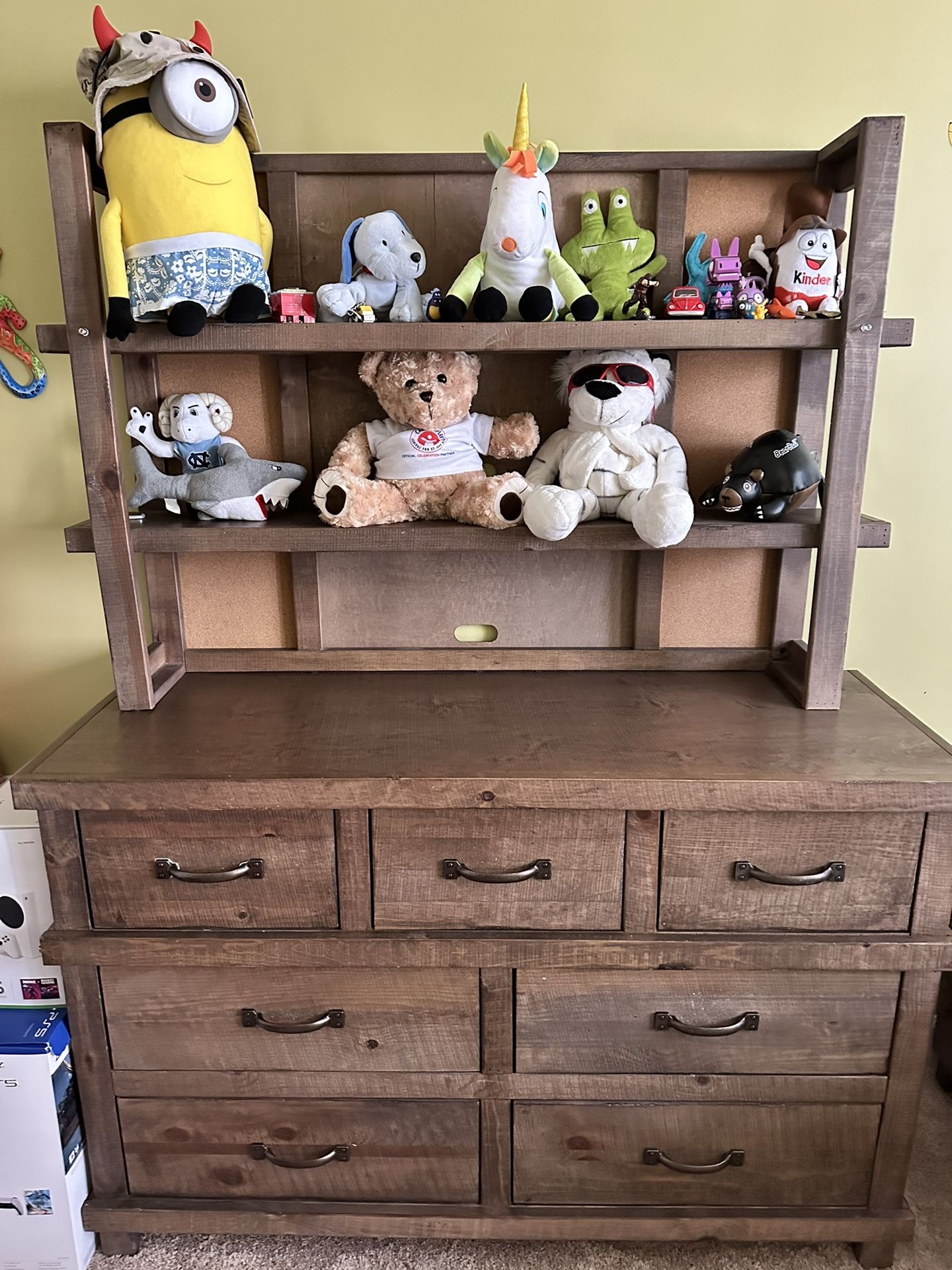 Kid/teen Bedroom Set. Excellent Condition