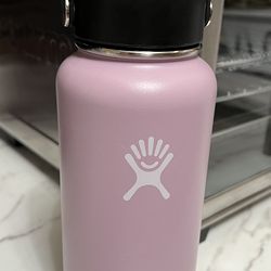 Hydro Flask bottle