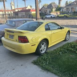 2003 Ford Mustang