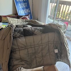 Haggar Coat. Very Nice. Excellent Condition. Message For Address. Renton Pick Up Only. 