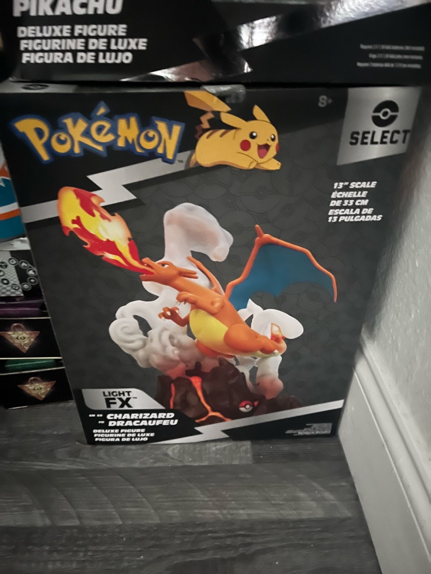 Charizard - Light Up FX Statue