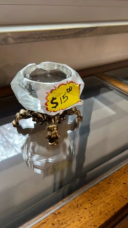 Fancy cigarette ashtray