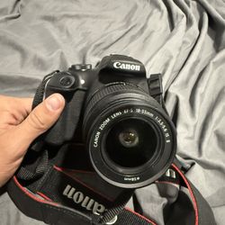 Canon camera rebel t7