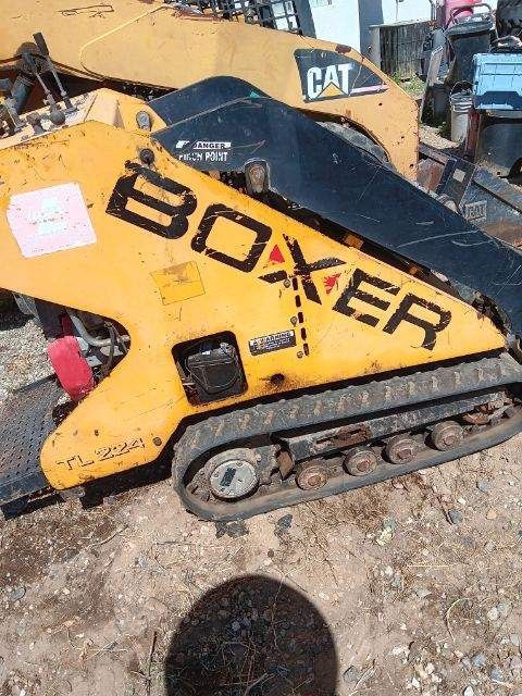 Boxer Mini Tractor  the bucket is 36 inches new hoses new hydraulics new tires
