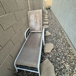 FREE RECLINING / ADJUSTABLE PATIO CHAIR 