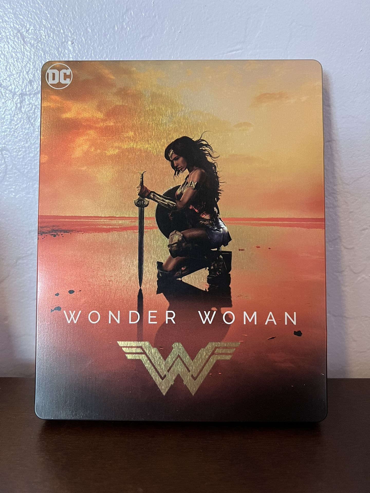 DC WONDER WOMAN STEEL BOOK