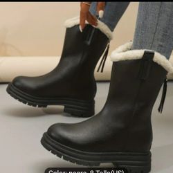 Vendo estas  Botas Son Para Mujer #7.5