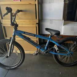 Mongoose Ravage Bmx Bike