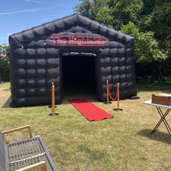 Inflatable Club