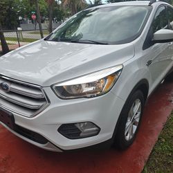 2018 ford escape (162k miles)