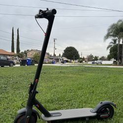 Electric scooter