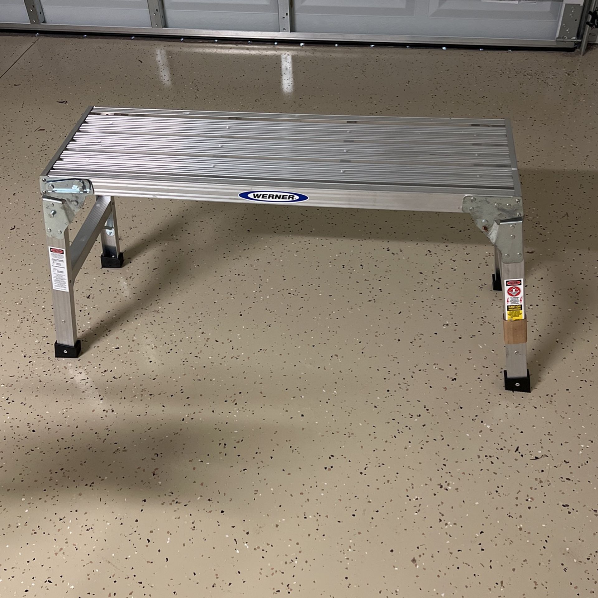 Werner Work Platform Paint Bench New
