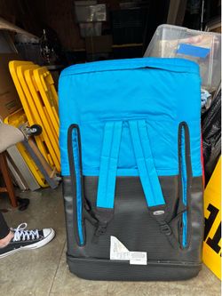 Stadium chairs by picnic / camping chairs