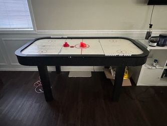 Free air hockey