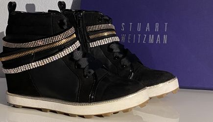 Stuart Weitzman size 4