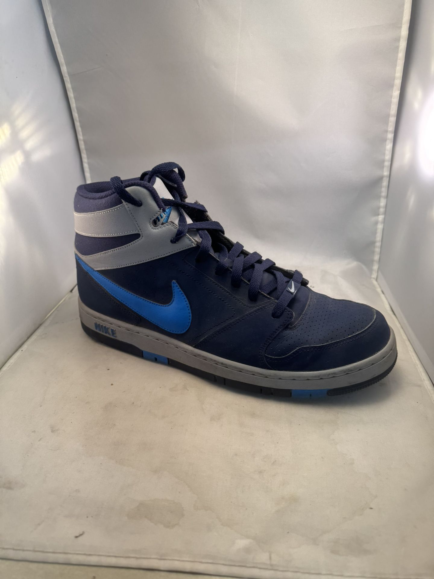 Nike Prestige IV Basketball Or Casual Shoes
