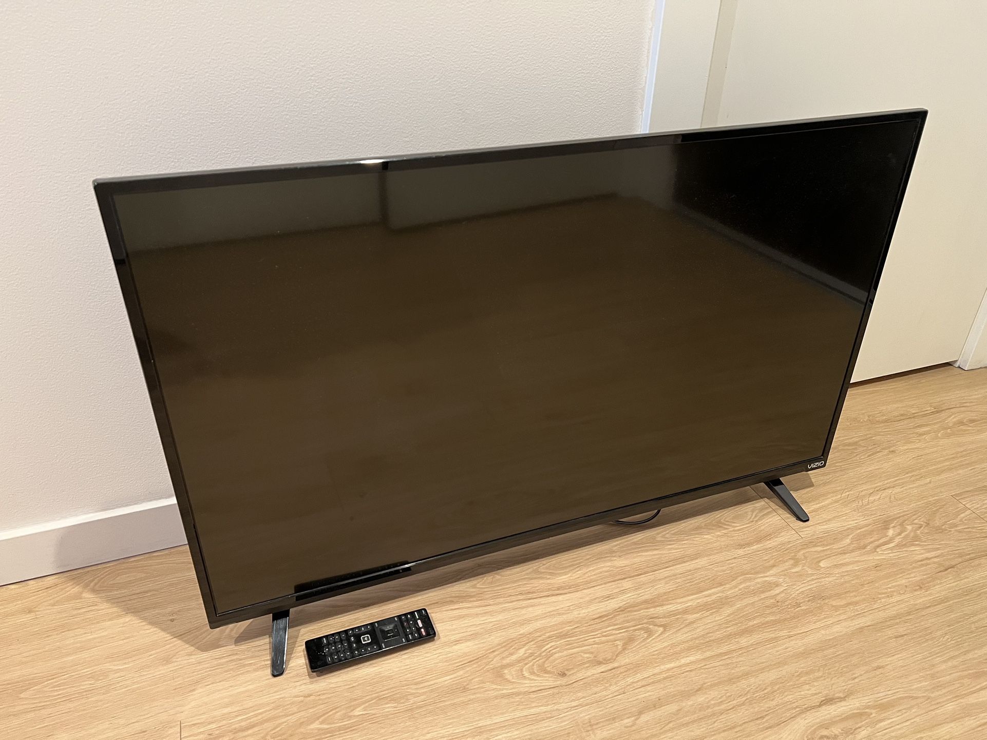 VIZIO E43-C2 43” LED Smart TV