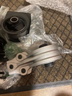 Engine Motor Mount Compatible with Ford Escape 2005-2012 Mazda Tribute 2005-2011and Mercury Mariner 2005-2011