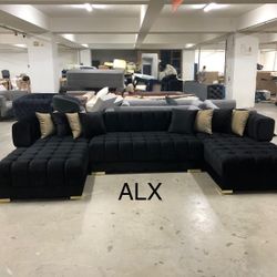*Brand New -Double Chaise Sectional Velvet.