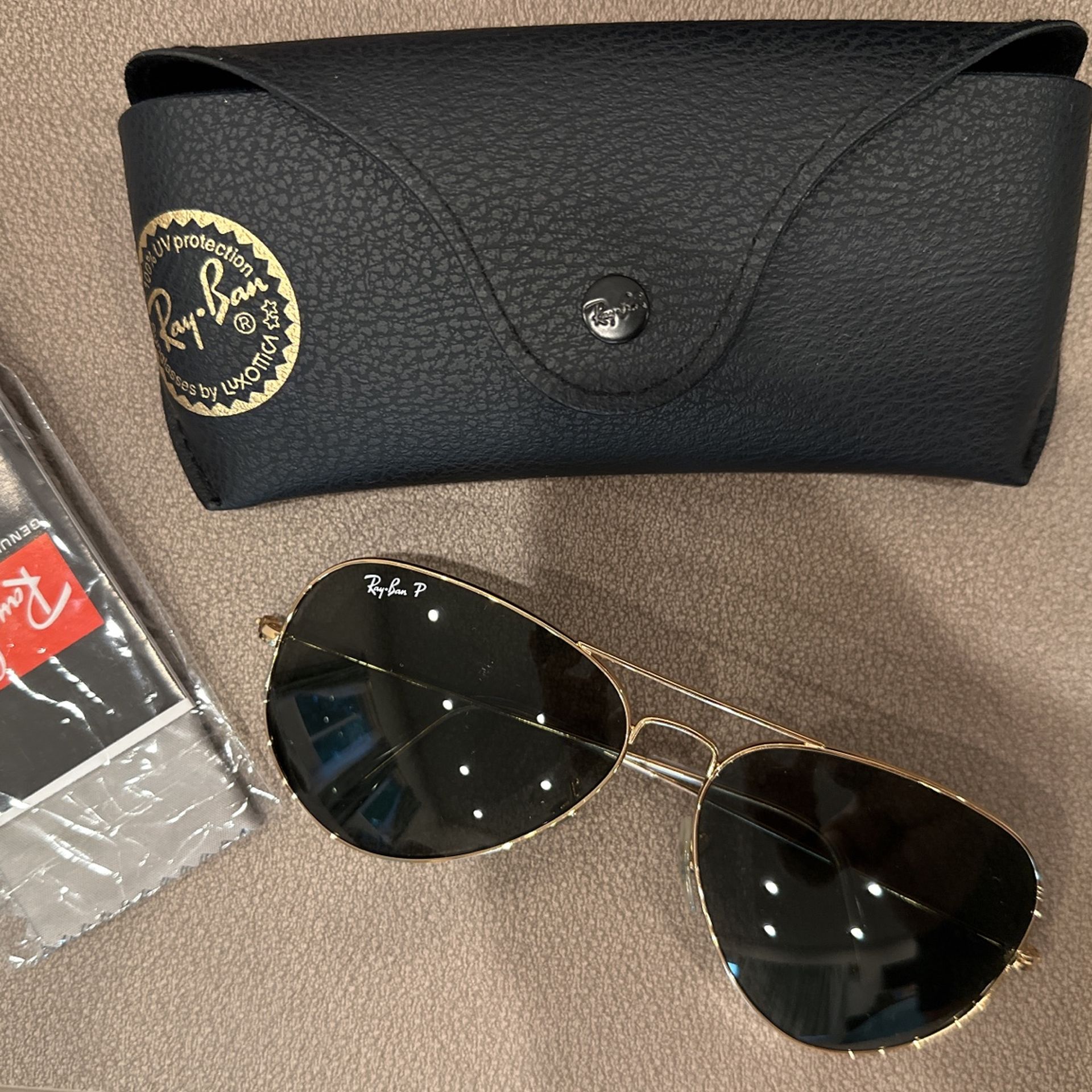 Ray Ban Aviator Classic Gold Sunglasses 