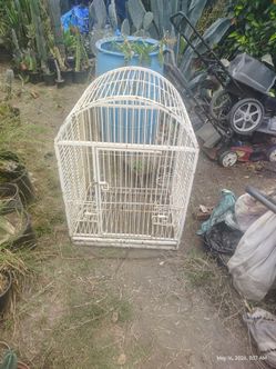 Used heavy duty parrot cage great shape