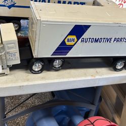 Napa Toy Semi 