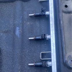 Fuel injectors and rail BMW OEM
