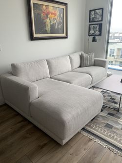 Living Spaces Cream Sofa W/chaise 7 Months Old