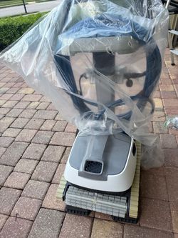 Pentair Prowler 930W Robotic Pool Cleaner with Caddy & Wi-Fi Power Supply - Excellent Condition!