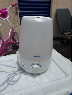 Vicks Cool Mist Humidifier