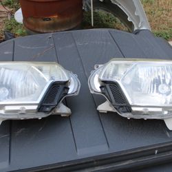 2010-12 Toyota Tacoma Halogen Headlights 