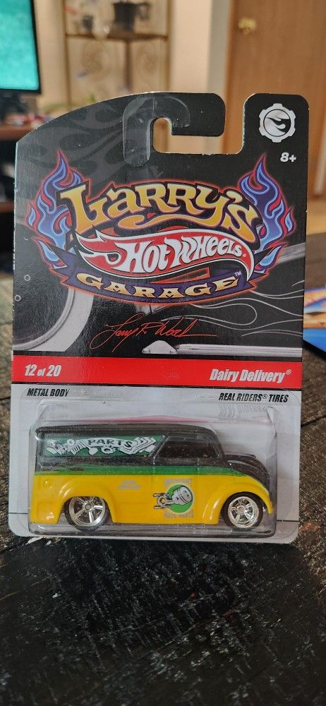 Hot Wheels Larry's Garage Dairy Delivery!