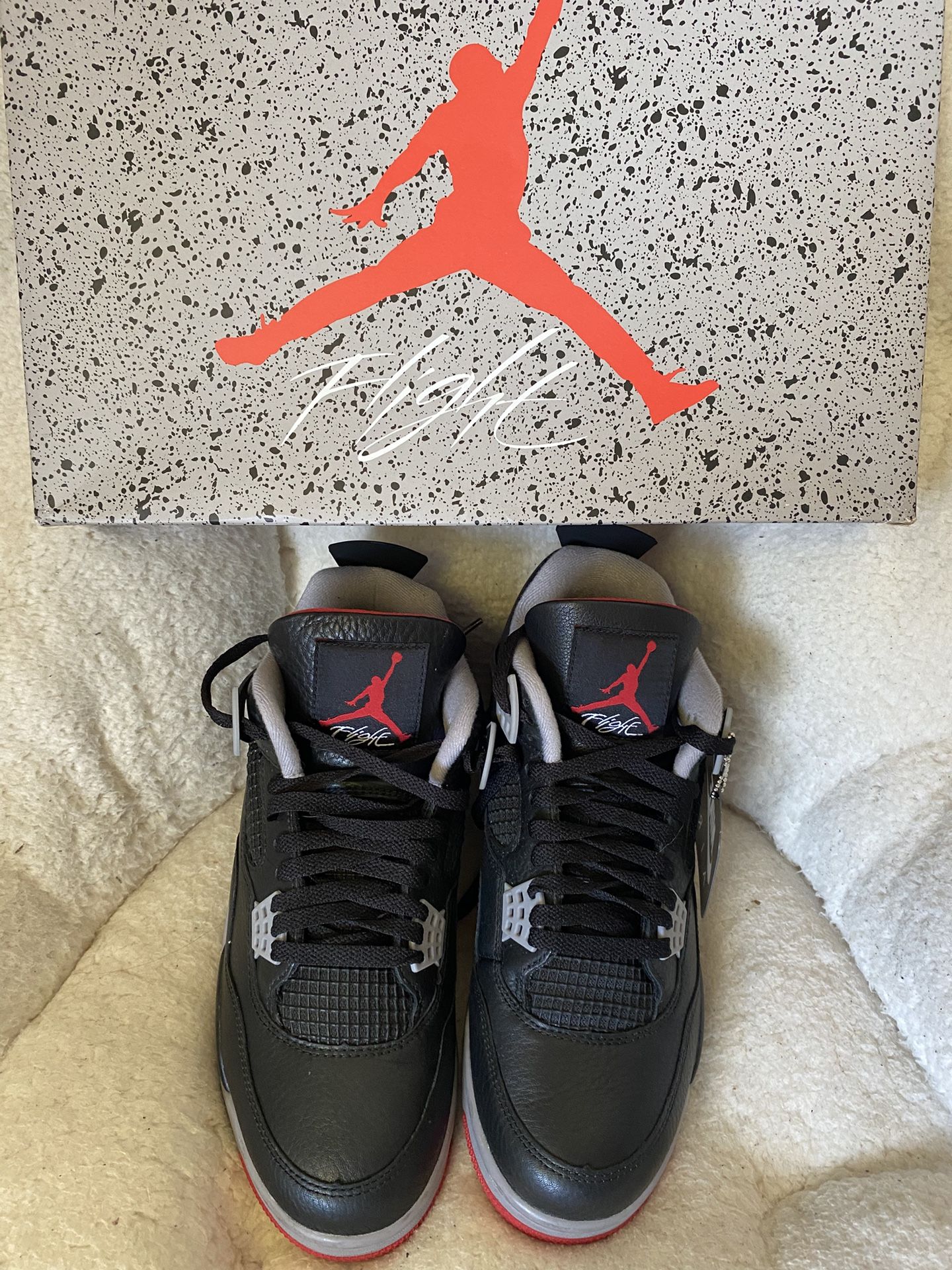 Jordan 4 Retro Fire Red Cement