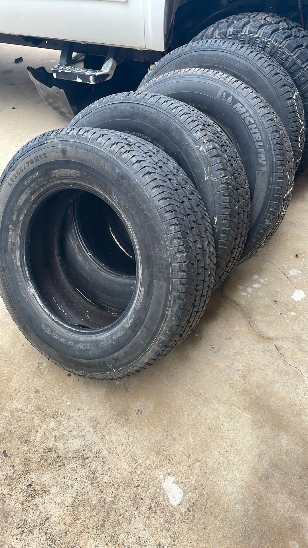 Michelin tires LT 265/70 R 18