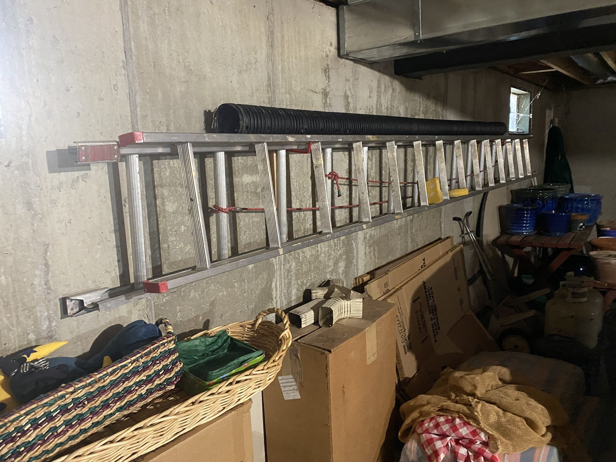 28’ Aluminum Extension Ladder 