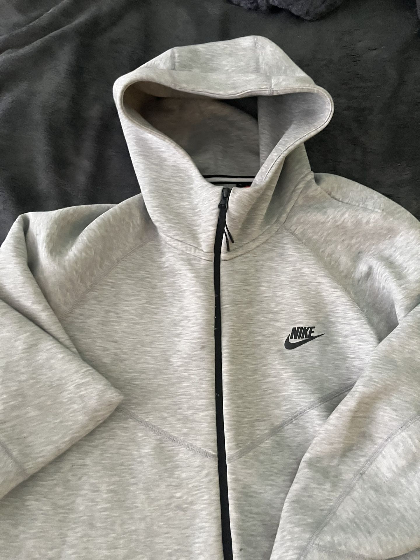 Mens XL great condition Nike tech fleece