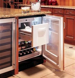 Monogram under counter refrigerator with icemaker