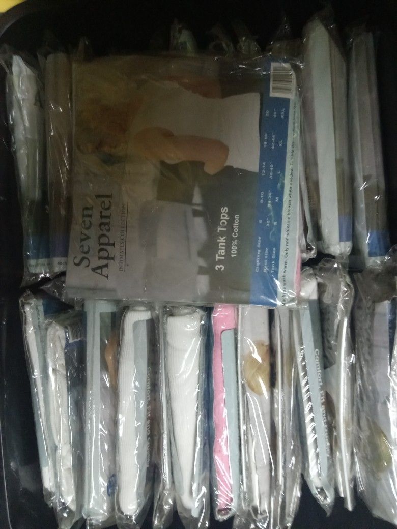 Women\'s Undershirt Tanks 23 Packages