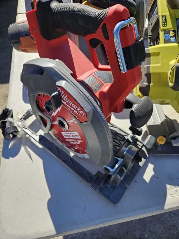 Milwaukee Skill Saw