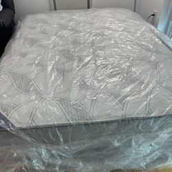 New Full Size Mattress And Box Spring 