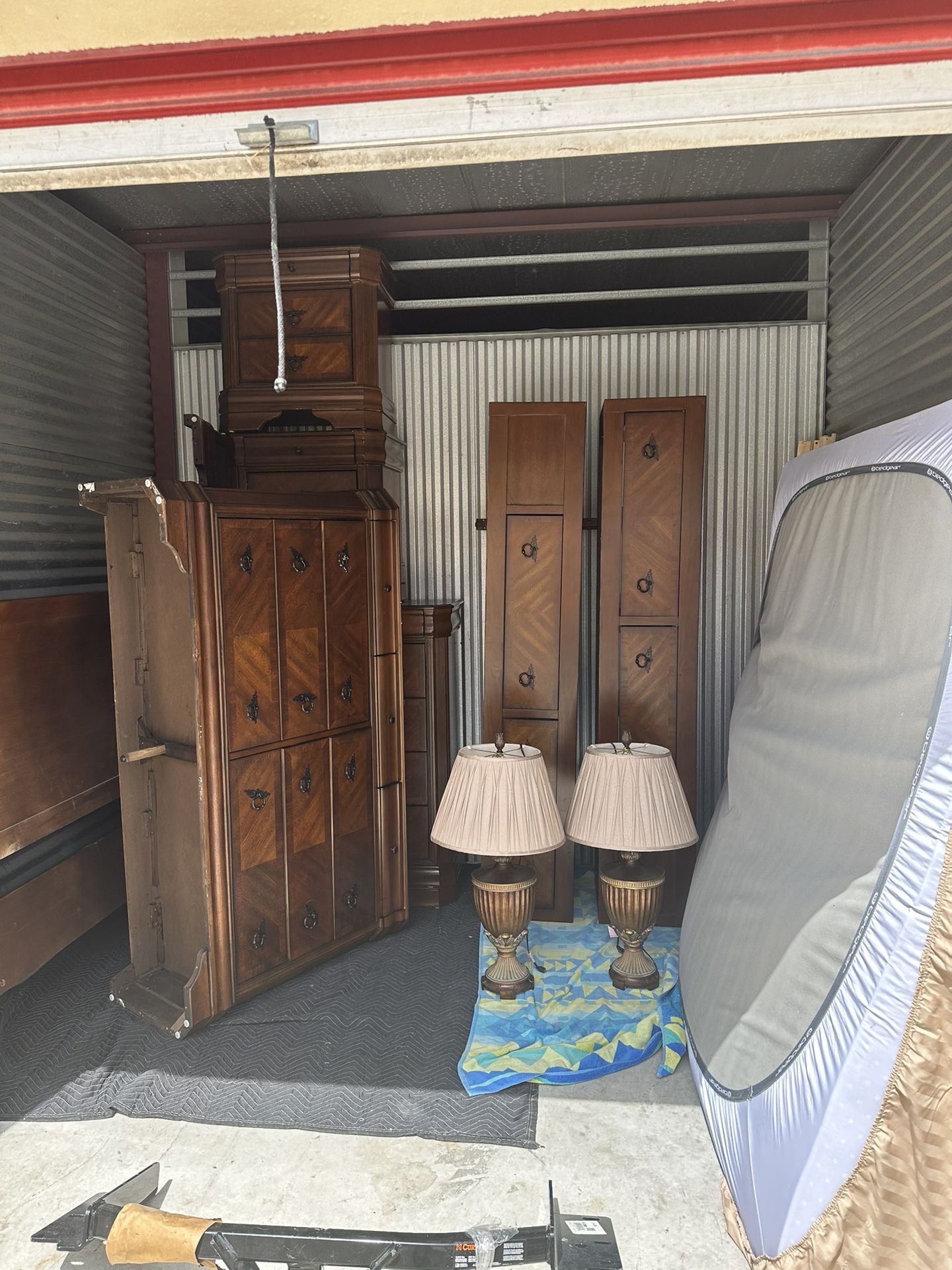 El Dorado California King Bedroom set + Mattress 