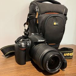  Nikon D3000 DSLR Camera + All Accessories 