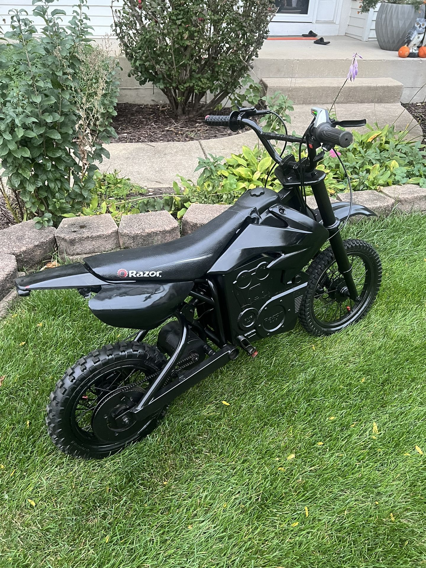 Razor MX650